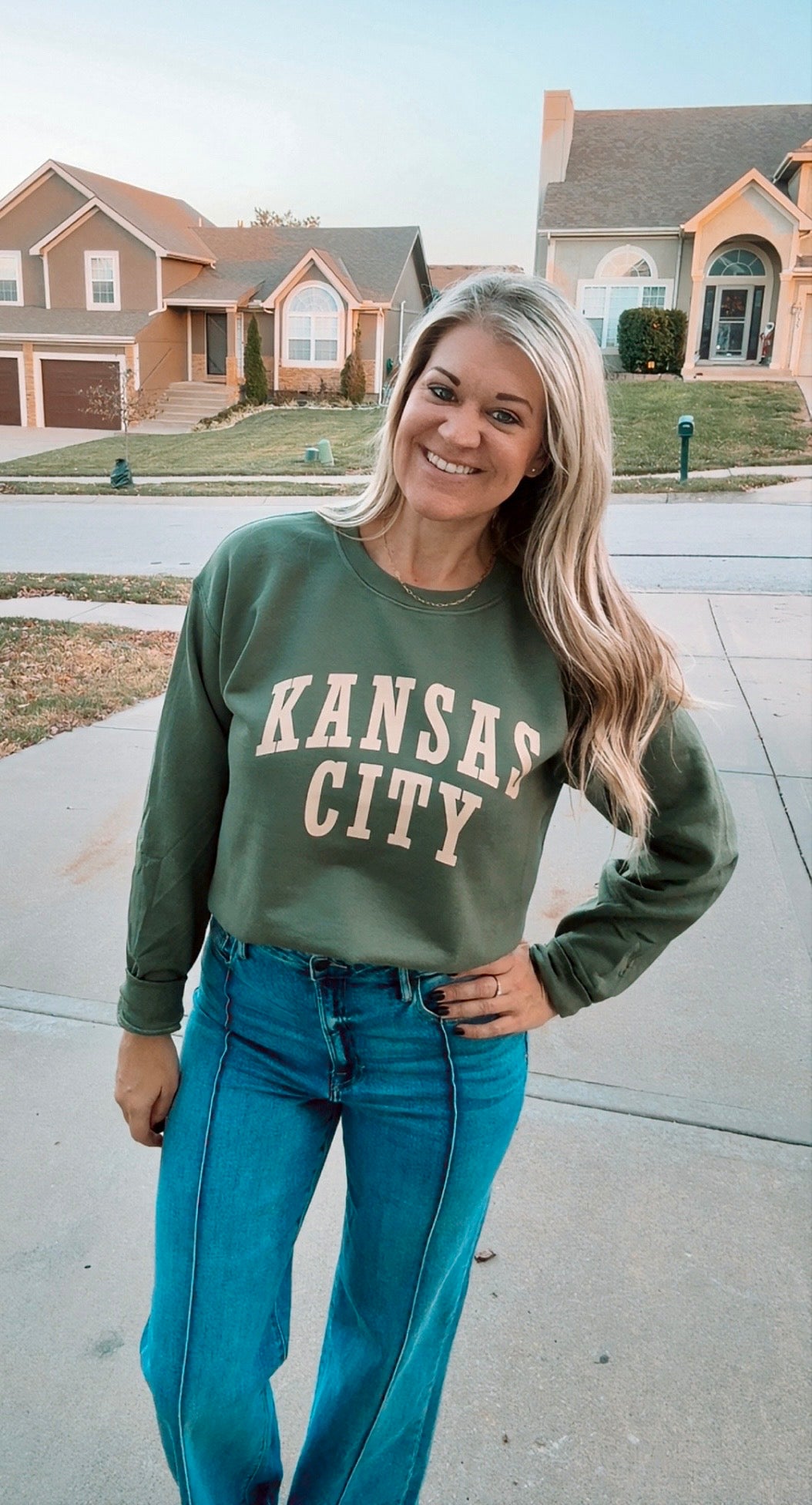 Kansas City - Beige - Heavy Blend Crewneck Sweatshirt