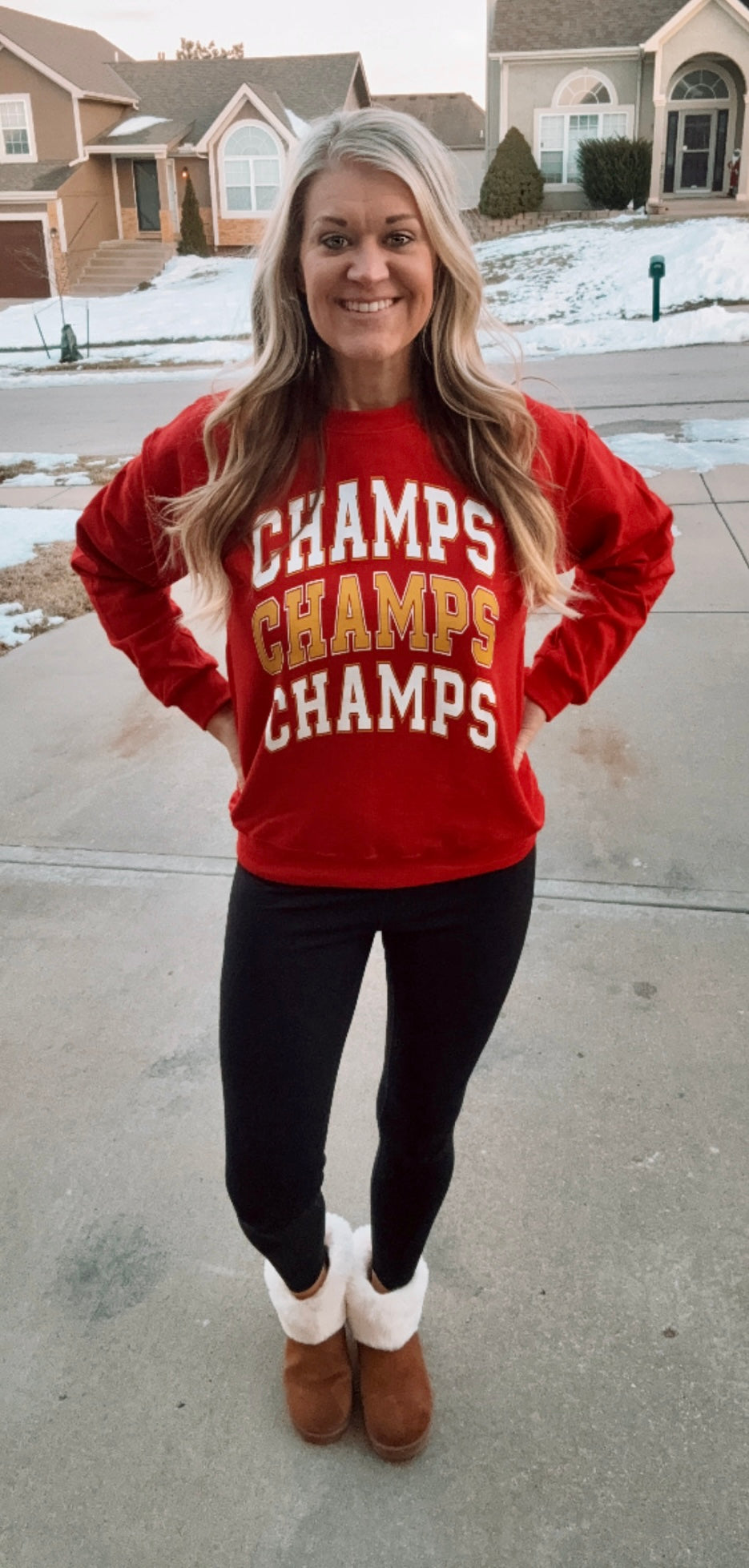 3 TIME CHAMPS on red - Heavy Blend Crewneck Sweatshirt